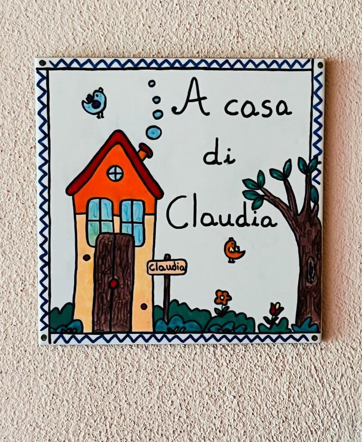 サトゥルニアA Casa Di Claudiaアパートメント エクステリア 写真